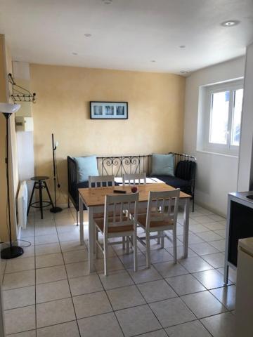 Jardin Fleury Apartment Gien Exterior photo